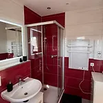 Bad Koesen Modern & Gemuetlich 아파트 나움부르크