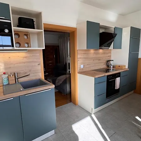 Bad Koesen Modern & Gemuetlich شقة